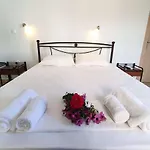 Tasos 3*