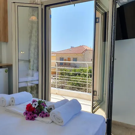 Tasos Casa de hóspedes 3*