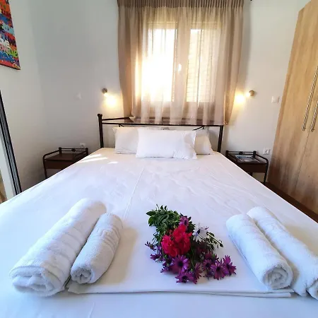 Casa de hóspedes Tasos Stoúpa