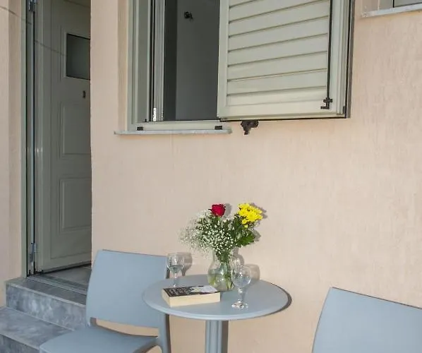 Guest house Tasos 3*