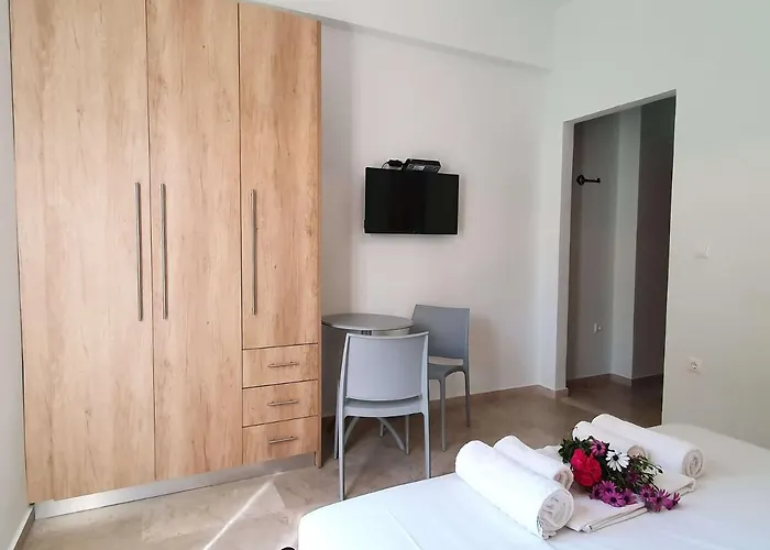 Guest house Tasos Stoupa