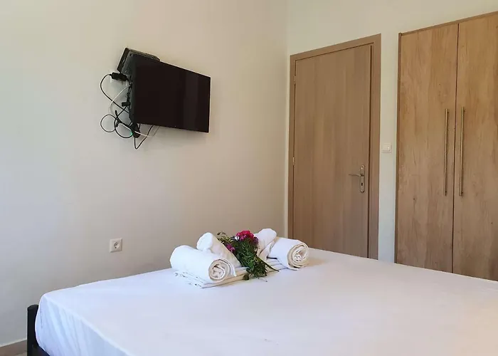 بيت ضيافة Tasos 3*