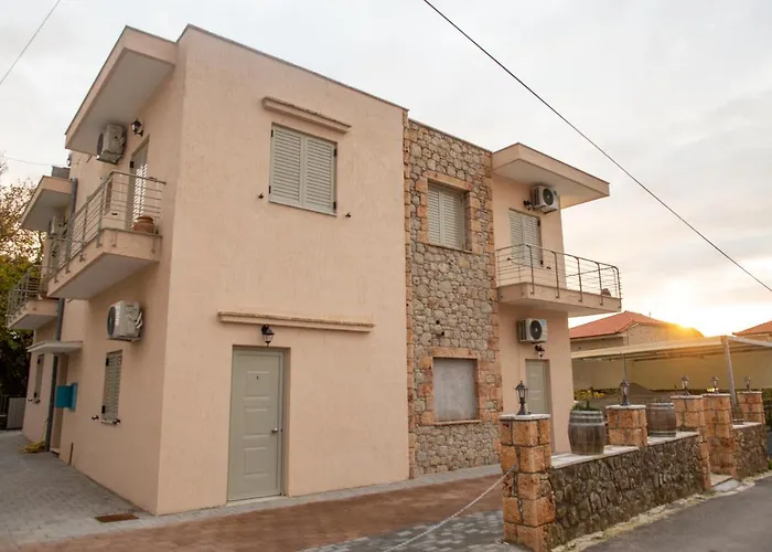 Guest house Tasos Stoupa