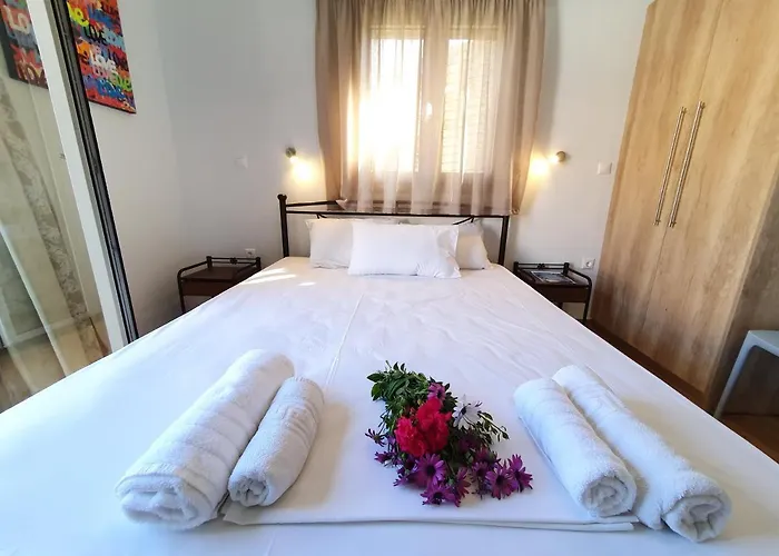 Guest house Tasos Stoupa